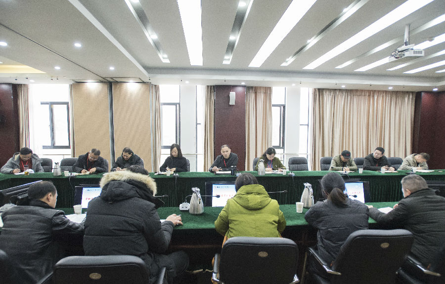 座谈会1.jpg