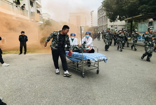 消防进军训5.jpg